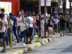 AS Tangkap Maduro, Venezuela Panik, Warga Serbu Makanan & BBM