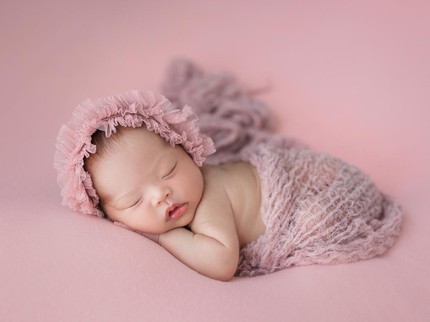 5 Doa untuk Bayi Baru Lahir Perempuan yang Penuh Makna Lengkap dengan Arab, Latin & Artinya