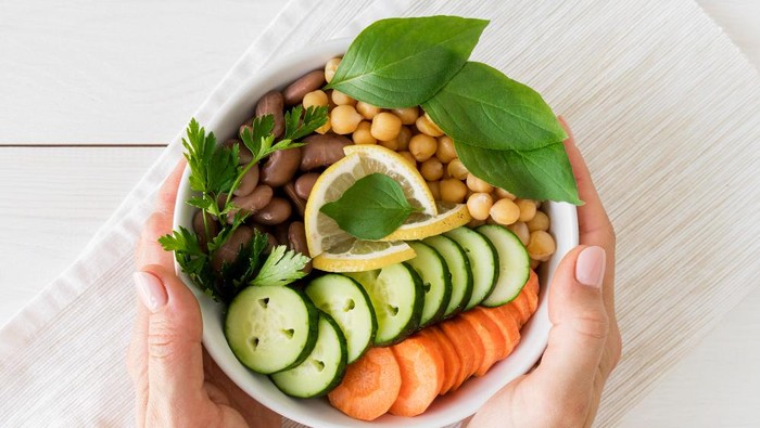 7 Makanan dan Minuman Paling Rendah Kalori yang Cocok untuk Diet