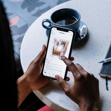 Keseringan Scrolling Sosmed? Ini 6 Tanda Brain Rot yang Bikin Otak Makin Tumpul