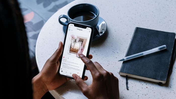 Keseringan Scrolling Sosmed? Ini 6 Tanda Brain Rot yang Bikin Otak Makin Tumpul