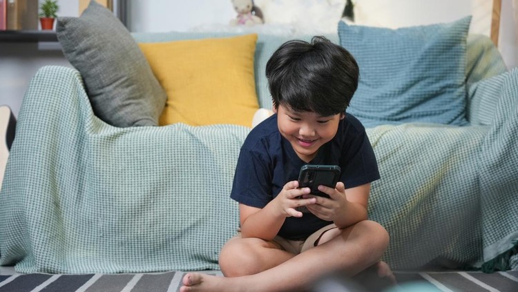 Cara agar anak mengurangi main sosmed