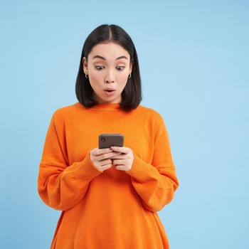 Tes Kepribadian: 4 Cara Pegang Ponsel Bisa Ungkap Sifat Tersembunyi, Kamu Tipe Mana?