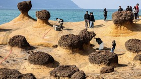 FOTO: Formasi Batu Yehliu Geopark Taiwan, Serasa Berada di Planet Lain