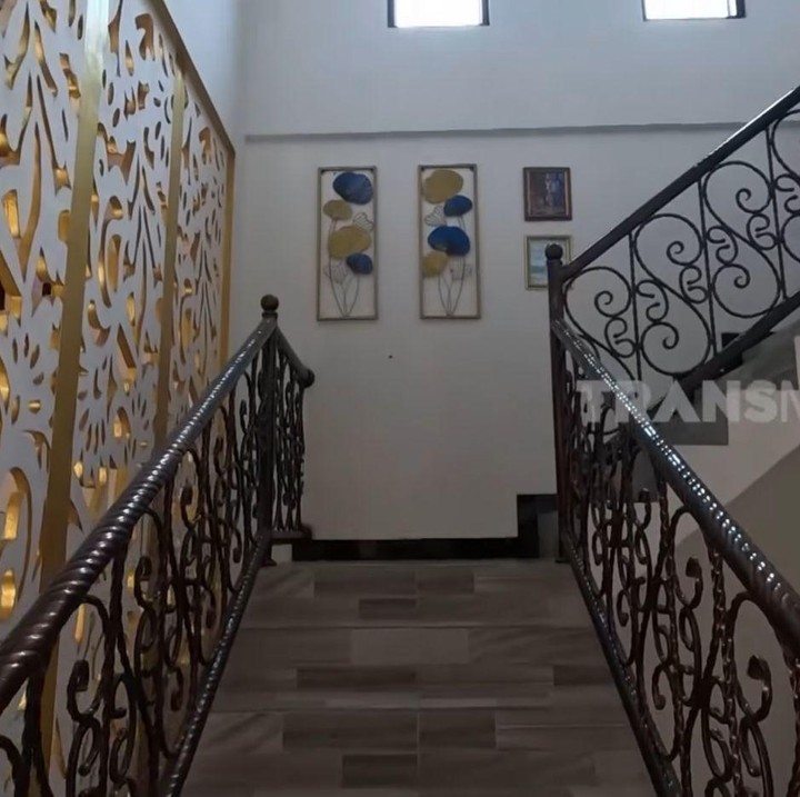 <p>Sutirno mengungkap bahwa rumah tersebut dibangun sebagai tempat tinggal saat pensiun nanti, sekaligus menjadi tempat pulang bagi istri dan anak-anaknya. Tak hanya itu, hunian ini juga menjadi rumah impiannya sejak lama, lho.&nbsp;(Foto: YouTube TRANS7 OFFICIAL)</p>