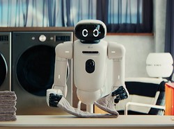 Bukan Film Fiksi Ilmiah! Robot LG CLOiD Bisa Masak dan Lipat Baju Sendiri