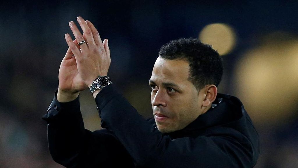 Liam Rosenior Umumkan Akan Jadi Pelatih Baru Chelsea