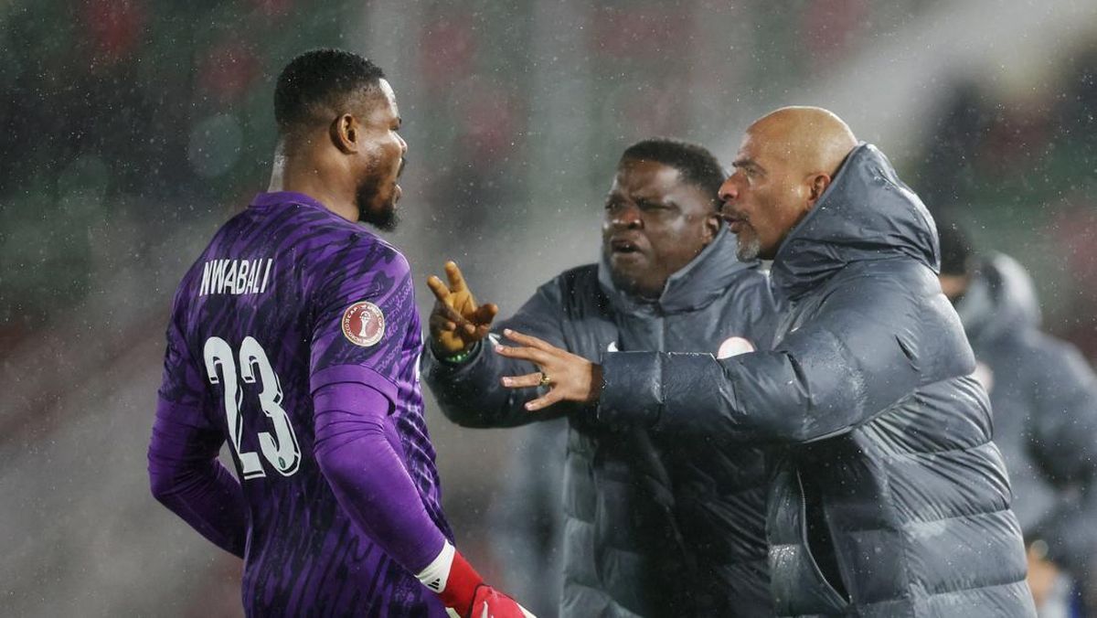 Kiper Nigeria Ejek Maroko: Pakai Semua Handukku untuk Usap Air Matamu