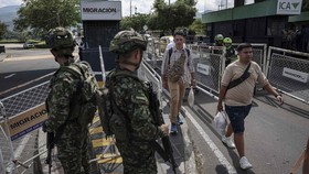 FOTO: Puluhan Ribu Tentara Kolombia Jaga Perbatasan Venezuela