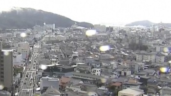 Detik-detik Gempa M 6,2 Guncang Pesisir Jepang Terekam CCTV