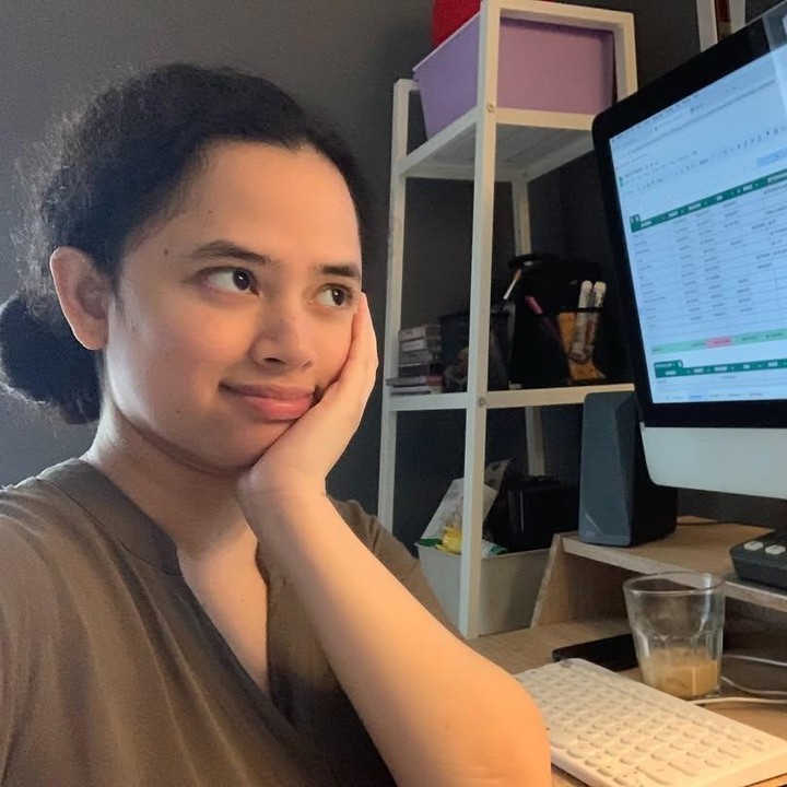 <p>Belum lama ini, Wizzy membagikan aktivitasnya saat menggarap dan rekaman lagu barunya di studio. Pada awal November lalu, Wizzy resmi mengeluarkan single lagu barunya yang berjudul <em>Handle It.</em> (Foto: Instagram @wizzyofficial_)</p>