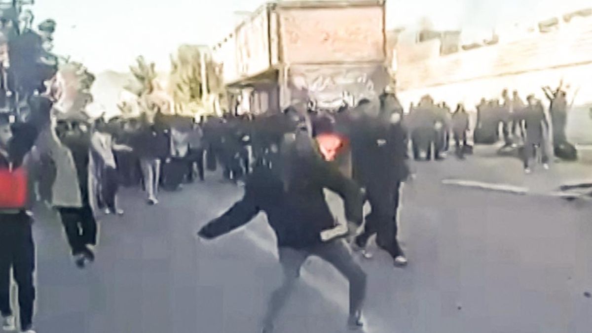 Demonstrasi Berdarah 92 Kota di Iran, 36 Orang Tewas