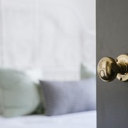 Menurut Pakar Hindari Kamar Nomor Berakhiran 01 saat Menginap di Hotel, Ini Alasannya