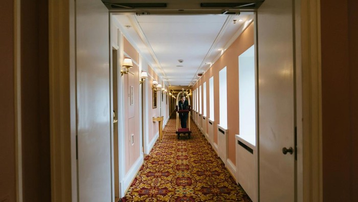 Kamar nomor berakhiran 01 umumnya terletak tepat di sebelah lift, tangga, dan area layanan. Ketiga area ini menjadi yang cenderung paling berisik.