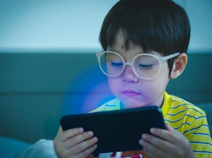 Ini Jenis Screen Time Terburuk yang Bisa Perpendek Fokus Anak dan Berisiko ADHD