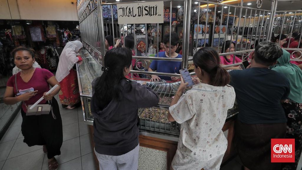 Harga Emas Merangkak Naik Mendekati Rp3 Juta per Gram