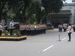 Polda Metro Beri Penghargaan Pos Terbaik Operasi Lilin Jaya 2025