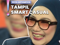 Video: Reza Artamevia Lebih Sering Pakai Outfit Berwarna Monokrom