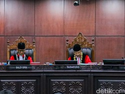 Video: Serikat Pekerja Kampus Diminta MK Pertajam Argumentasi Gugatan Upah