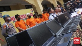 Polisi Gandeng Interpol Buru WN China Otak Love Scamming Omzet Rp30 M