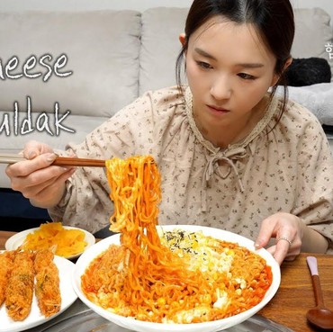 Hukum Nonton Video Mukbang Saat Puasa Menurut Habib Jafar