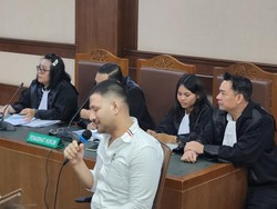 Ammar Zoni Ngaku Salah Jual Narkoba di Rutan Salemba, Nangis-Minta Pulang