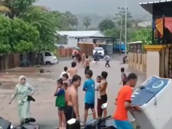 (VERTIKLA) Video Update Banjir NTB: 2 Kabupaten Terdampak, 314 Rumah Terendam