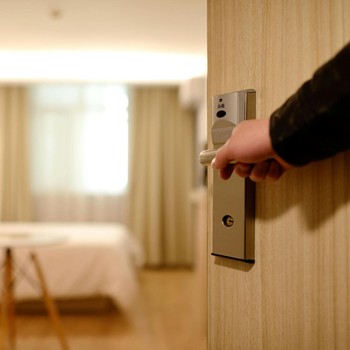 Ini 3 Peraturan Tak Tertulis di Hotel yang Wajib Kamu Tahu