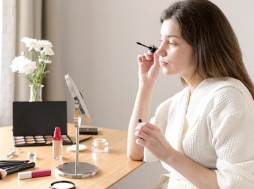 Tips Makeup Simpel untuk Melamar Kerja