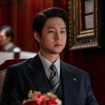 Jadi CEO yang Perfeksionis, Simak Cerita Go Kyung Pyo Tentang Perannya di Undercover Miss Hong