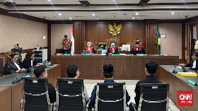 Putusan Sela Delpedro dkk: Dakwaan I Gugur, Peradilan Dilanjutkan