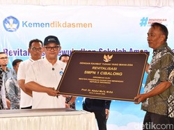 Revitalisasi Sekolah, Mendikdasmen Titip Masa Depan Pendidikan di Garut