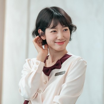 Intip Cerita Park Shin Hye Tentang Drama Terbarunya, Undercover Miss Hong