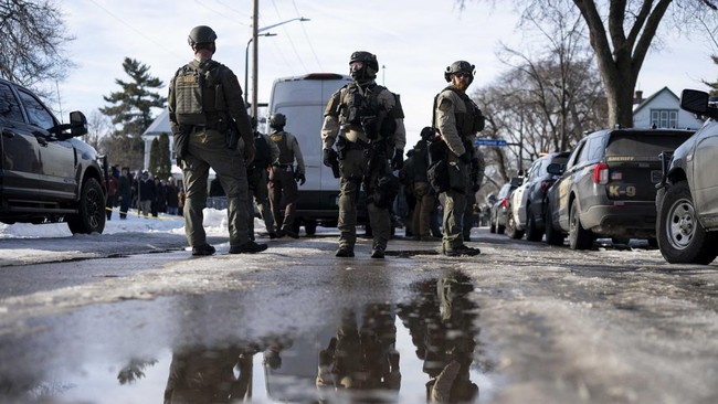 Agen federal Amerika Serikat dilaporkan menembak dua orang dalam operasi imigrasi di Kota Portland, negara bagian Oregon, pada Kamis (8/1).