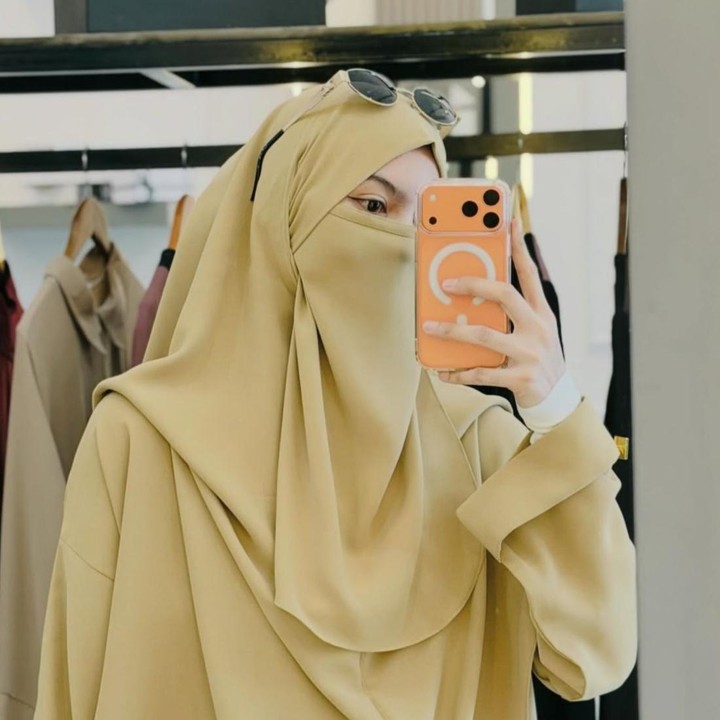 <p>Nama Wardatina Mawa, atau yang lebih dikenal dengan Mawa, belakangan ini sempat ramai diperbincangkan setelah kabar soal rumah tangganya dengan Insanul Fahmi. Dari lika-liku kehidupannya, Content Creator asal Medan ini pun mendapat dukungan hangat dari para artis, Bunda. (Foto: Instagram @wardatinamawa)</p>