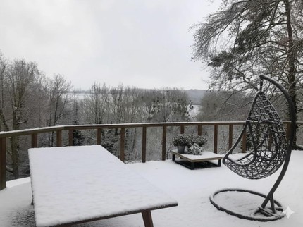 Rumah Anggun di Tengah Hutan Prancis, Lihat 5 Potretnya Kini Diselimuti Salju