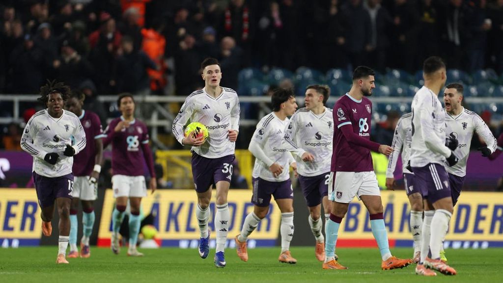 Klasemen Liga Inggris setelah MU dan Man City Imbang