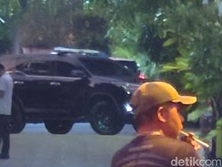 2 Tersangka Kasus Tudingan Ijazah Palsu Temui Jokowi, Bahas Apa?