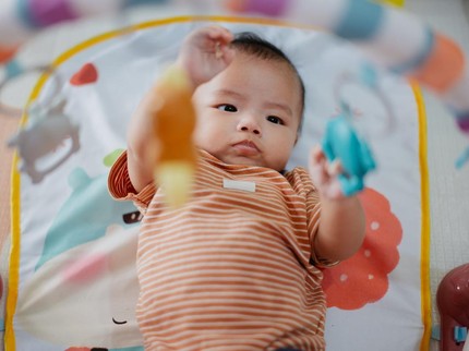 11 Ide Kado Bayi Baru Lahir Anti Mubazir & Bermanfaat