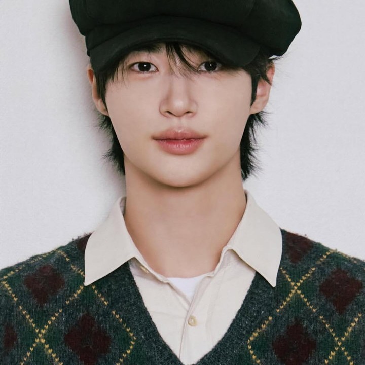 <p>Aktor Korea yang tengah naik daun, Byeon Woo Seok, menempati posisi ke-4 sebagai artis Korea teratas dalam reputasi merek model periklanan. Ia berhasil menghasilkan indeks reputasi merek sebesar 921.482 dengan kenaikan sebesar 35.80% (Foto: IG @Byeonwooseok)</p>