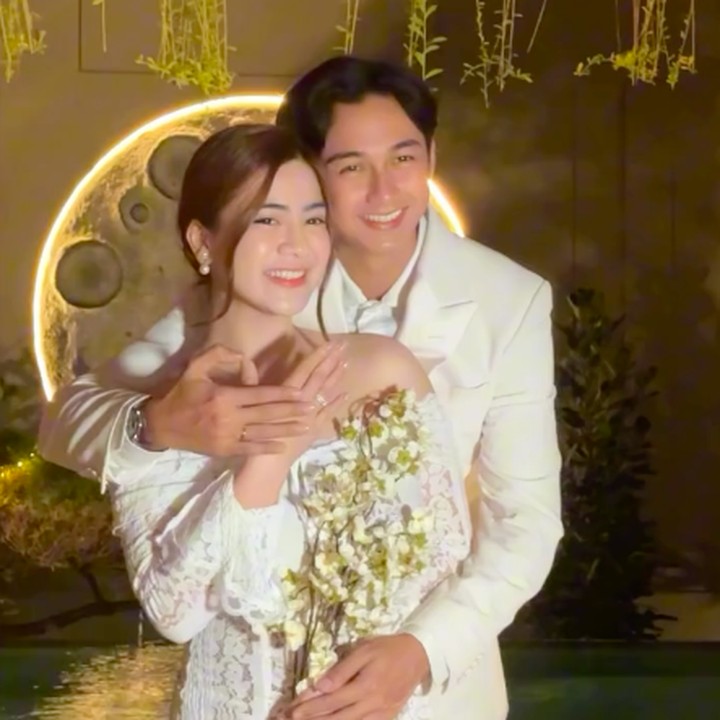 <p>Pasangan Felicya Angelista dan Hito Caesar merayakan ulang tahun pernikahan ke-5 pada 9 Januari 2026. Di momen spesial ini, keduanya memutuskan untuk menggelar acara pembaruan janji nikah, Bunda. Acara ini berlangsung sederhana, tetapi romantis. (Foto: Instagram @felicyangelista_)</p>