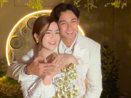 Momen Felicya Angelista & Hito Caesar Pembaruan Janji Nikah saat Anniversary ke-5