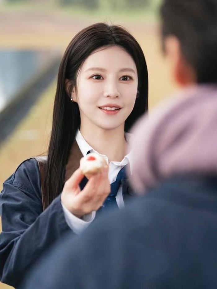 Dalam drama Korea ini, Go Yoon Jung akan memerankan karakter bernama Cha Mu Hee./ Foto: instagram.com/netflixid