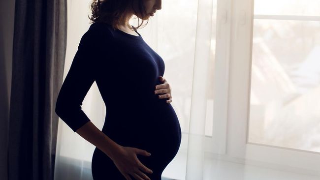 Dikira Hamil Bayi Besar, Perut Bunda Ini Ternyata Berisi Banyak Air Ketuban