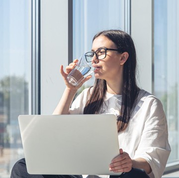 9 Tanda Dehidrasi Ringan yang Sering Tak Disadari