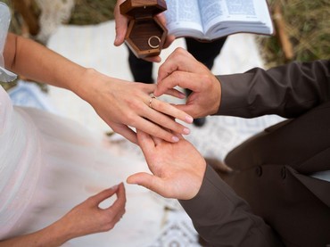 Viral Promosi Nikah Muda, Ternyata Bisa Berisiko Tingkatkan Kanker Serviks