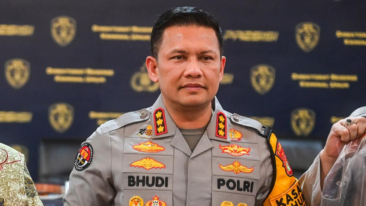 Polda Metro Jaya Klarifikasi Video Viral Pemeriksaan TNI Saat Demo