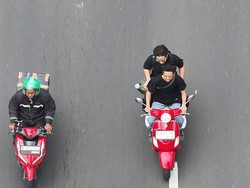 Kakorlantas Terjunkan TLE Drone di Cibubur, Ajak Masyarakat Makin Tertib Berlalu Lintas