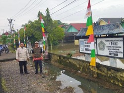 Kemensos Dirikan Dapur Umum & Kirim Bantuan Logistik Korban Banjir Sumsel