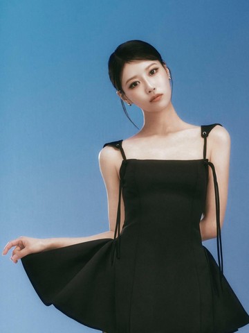 Siap Berkarya, Lee Mijoo Lovelyz Tampil Memesona dalam Profil Terbaru di Agensi AOMG